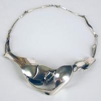 Afbeelding van het kunstwerk 'zilveren halsband' van G. Zielstra